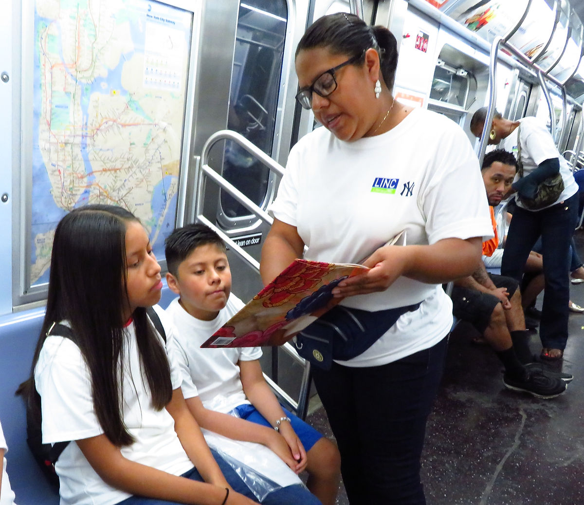 LINC in the Local News: The Washington Heights-Inwood Patch Elevates Reading on the Rails!